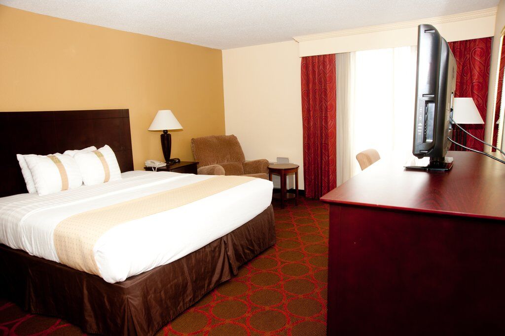 Clarion Hotel Fayetteville Exterior foto
