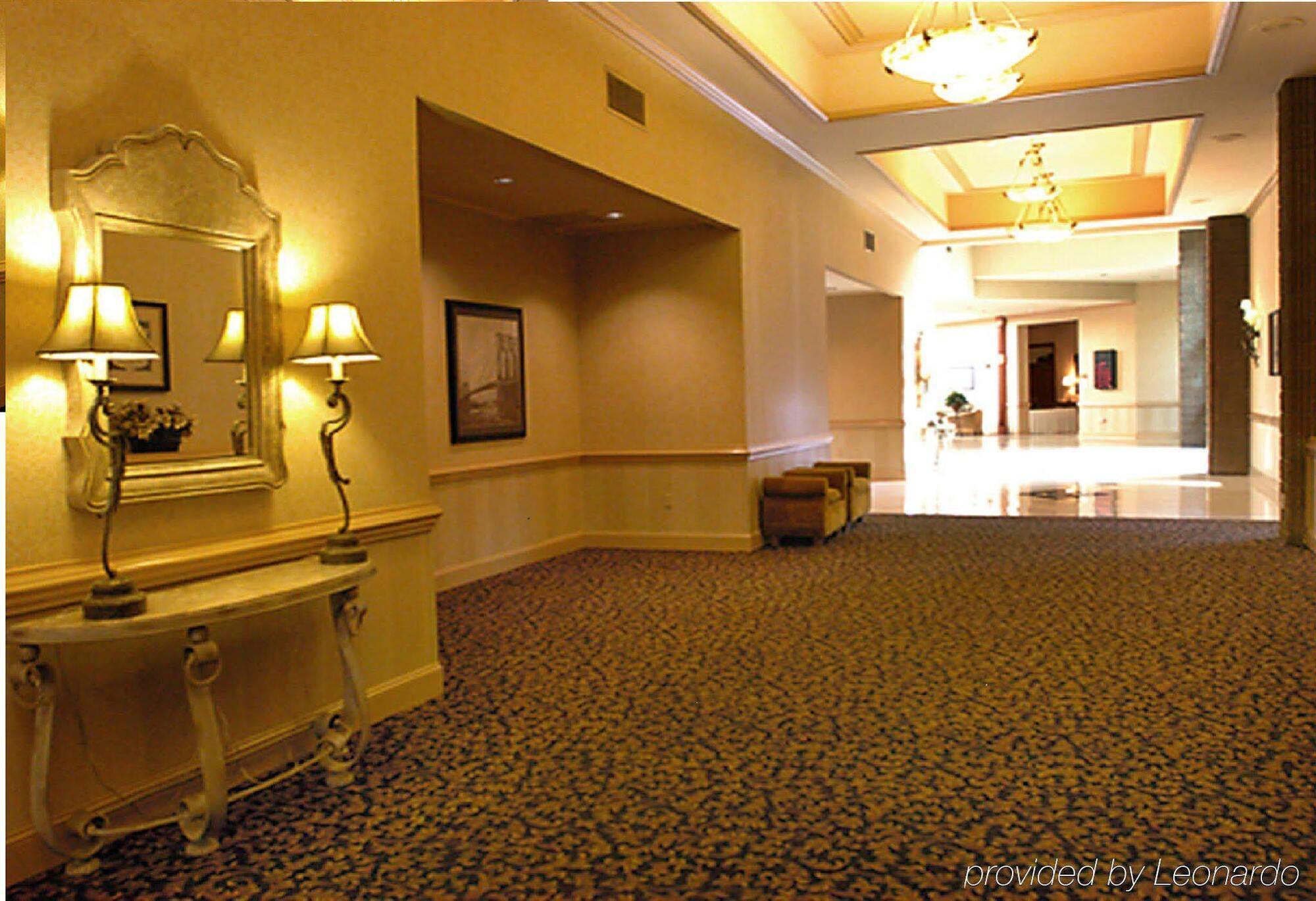 Clarion Hotel Fayetteville Exterior foto