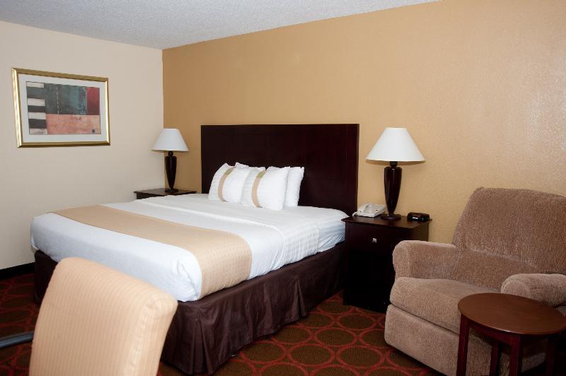 Clarion Hotel Fayetteville Exterior foto